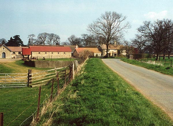 Approaching Normanton Lodge Farm from the South